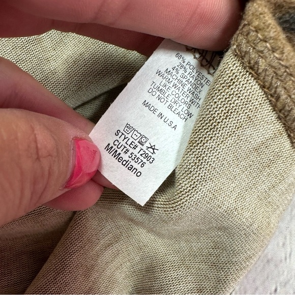 NWT boutique first love by lovelyn Tan Sweater Gray Star Pattern - Picture 9 of 12